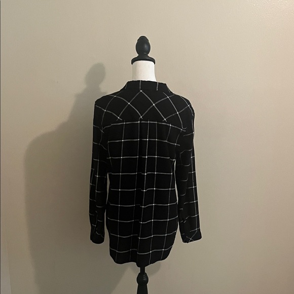 a.n.a Black and White Grid Button Down L/S Shirt - Picture 3 of 6